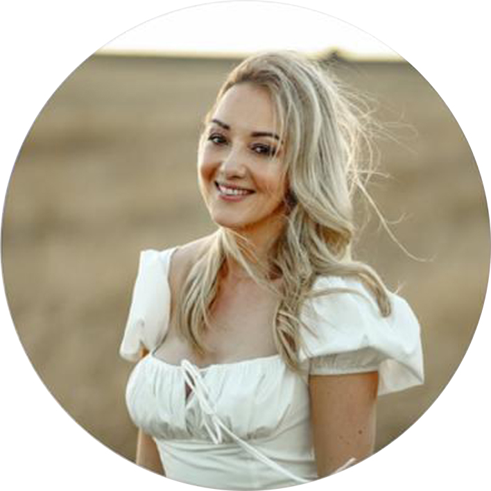 Delaille Raubenheimer | ladywineland Cover